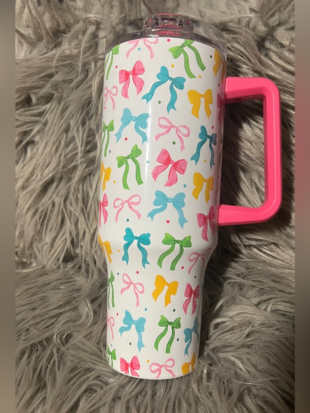 White thermal cup with bowls